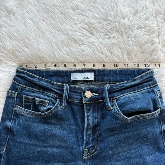 Vervet Dark Blue Raw Hem Cropped Jeans - Picture 5 of 12